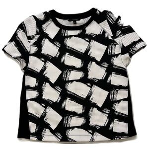 Banana republic black & white top size XS
